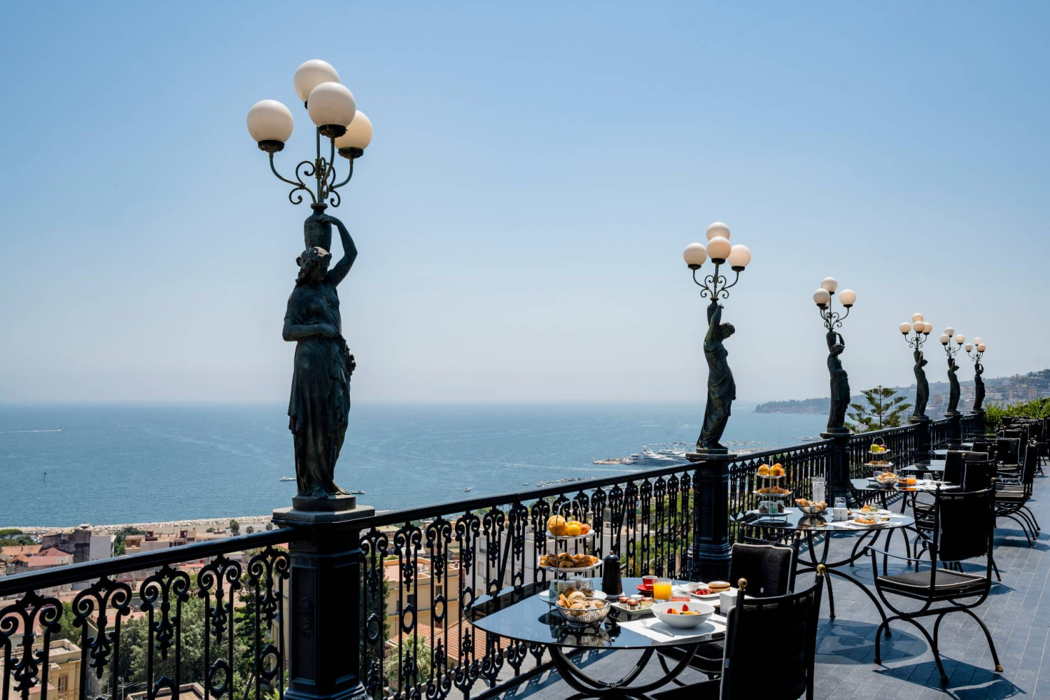 Colazione in terrazza Colazione in terrazza