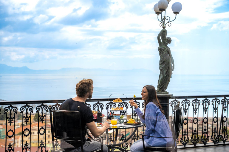 Camera e colazione con Garage in omaggio Camera e colazione con Garage in omaggio